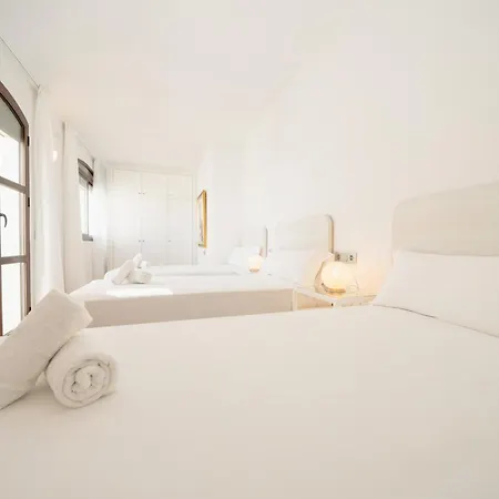 Puerto Banus 3 Bedrooms With Parking Marbella