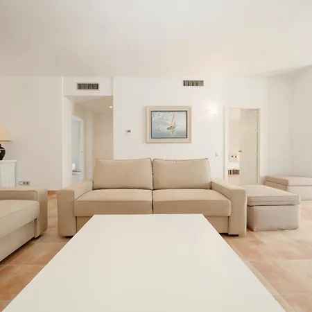 Puerto Banus 3 Bedrooms With Parking *